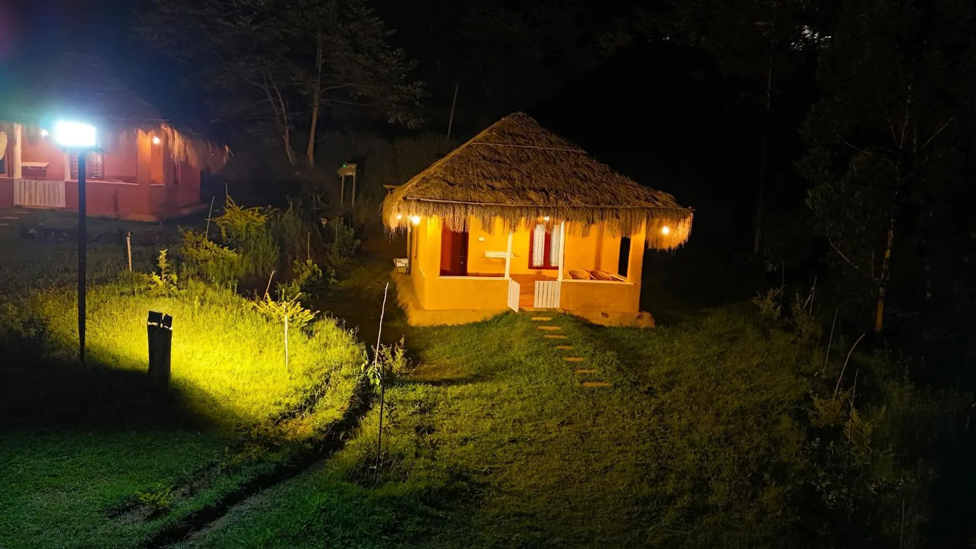 Food Forest Kanthalloor Κατάλυμα σε φάρμα