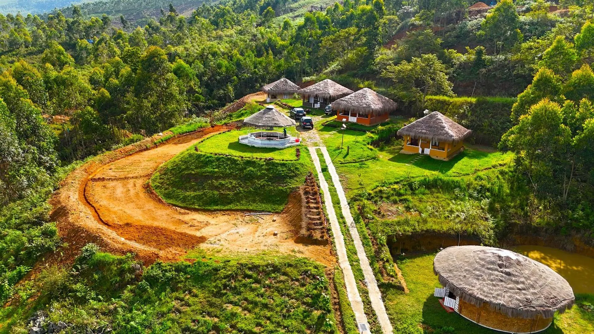 Κατάλυμα σε φάρμα Food Forest Kanthalloor